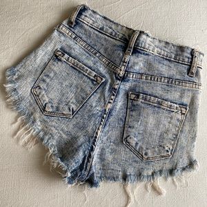 High waisted SHORTS